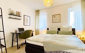 Blossfeld-Apartments Geraeumige Stadtoase Mitten Im Zentrum Mit 3 Schlafzimmern, Gratis Parkplatz, W-Lan, Netflix